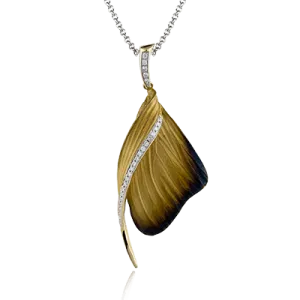 Fallen Leaves Pendant Necklace in 18k Gold with Diamonds